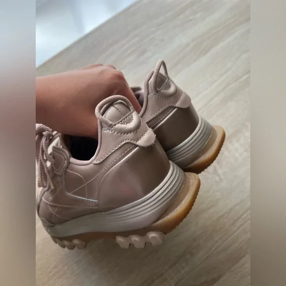 Reebok Rose Gold Metallic Sneakers CardiB Leather Platforms Y2K Chunky Size 8.5 - Picture 9 of 14